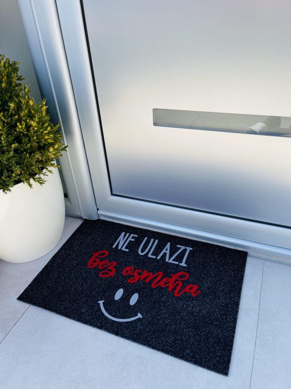 ne.ulazi.bez.osmeha