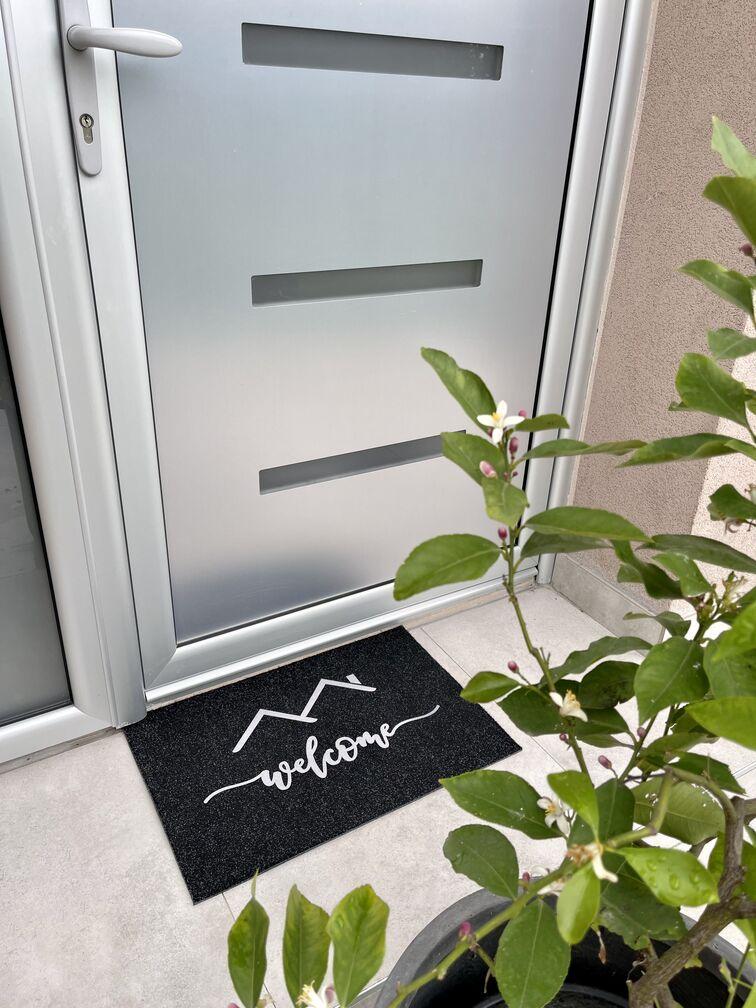 welcomec-otirac-sa-krovom