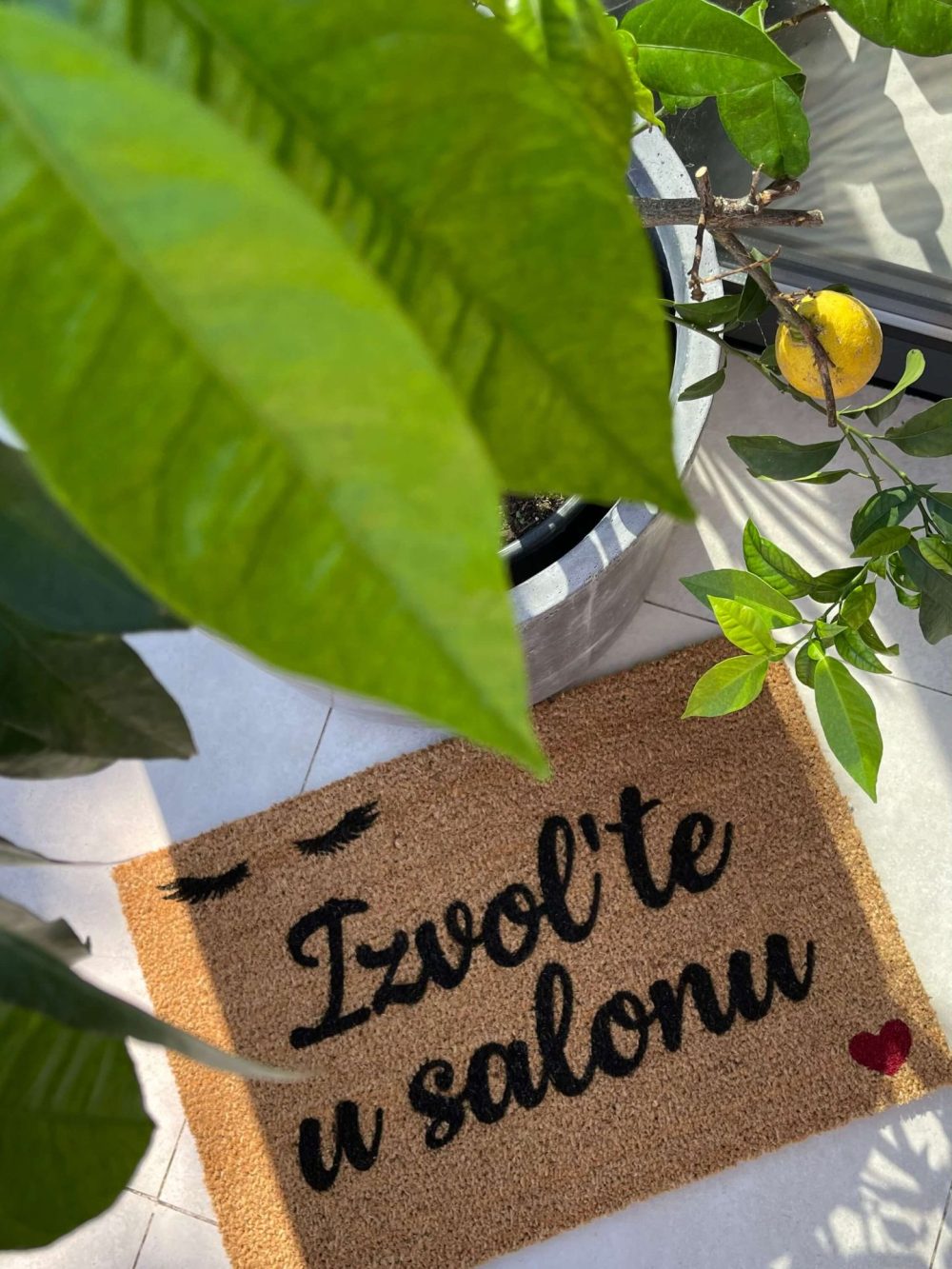 izvolte.u.salonu izvolte.u.salonu