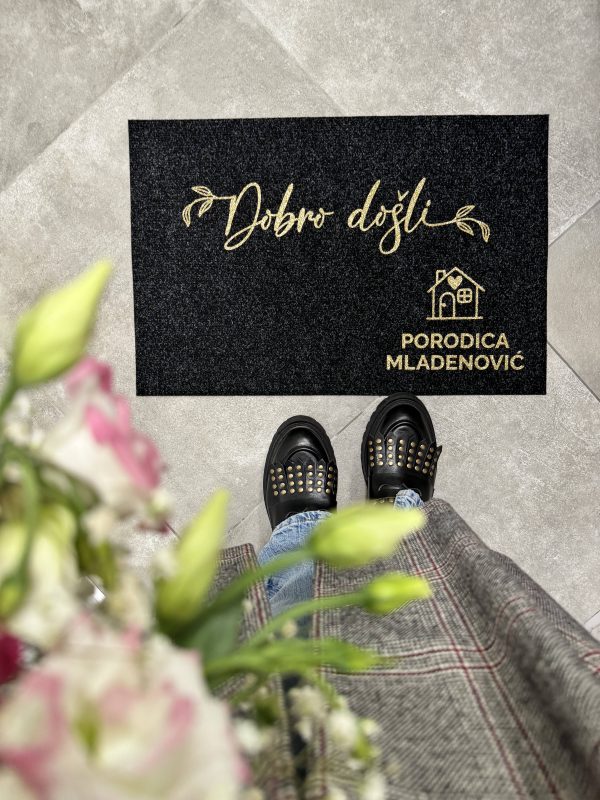 personalizovani-otirac-dobro-dosli-prezime