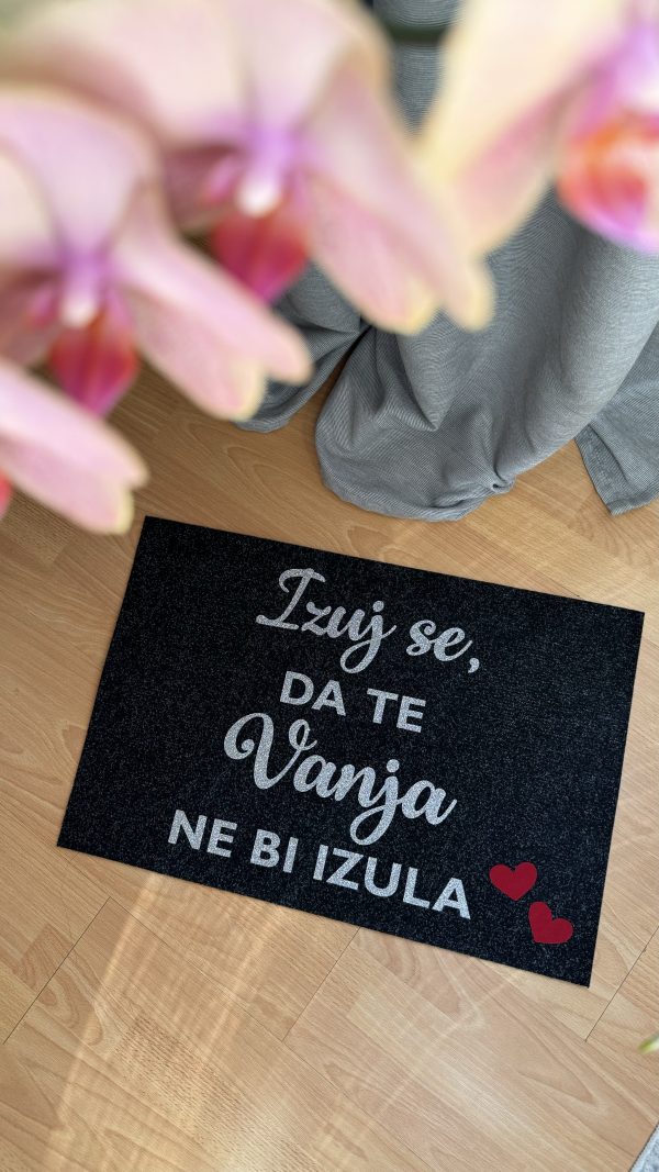 Izuj-se-da-te-Vanja-ne-bi-izula